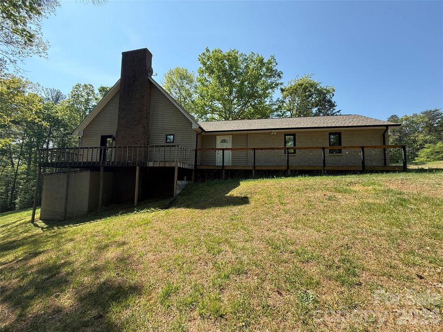 Enjoy the best of both worlds with this lovely 2-bedroom, 2-bathroom home, perfectly situated in a peaceful country setting while remaining just minutes from Highway 321. Inside, the home features some updates, creating a space that’s both comfortable and stylish. The spacious layout includes a large basement, offering excellent potential for storage, a workshop, or future expansion. Step outside to a generous yard, ideal for outdoor living, gardening, or simply enjoying the quiet surroundings. A double car garage adds convenience and ample parking. Located at 2922 Lovie Lane in Hudson, this property combines privacy, space, and easy access to nearby amenities—making it a perfect place to call home.
Schedule your showing today!