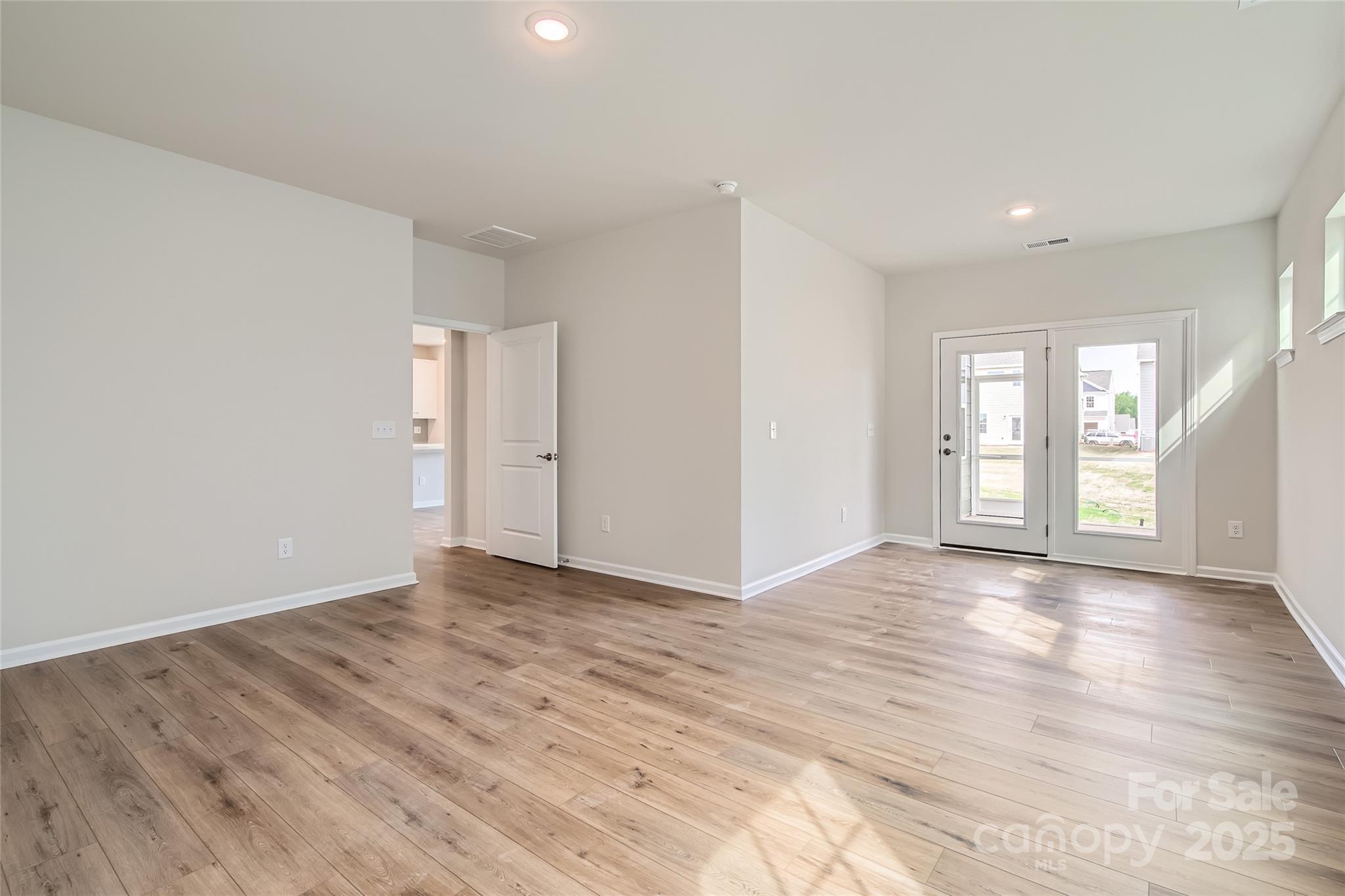 Elizabeth - Residential