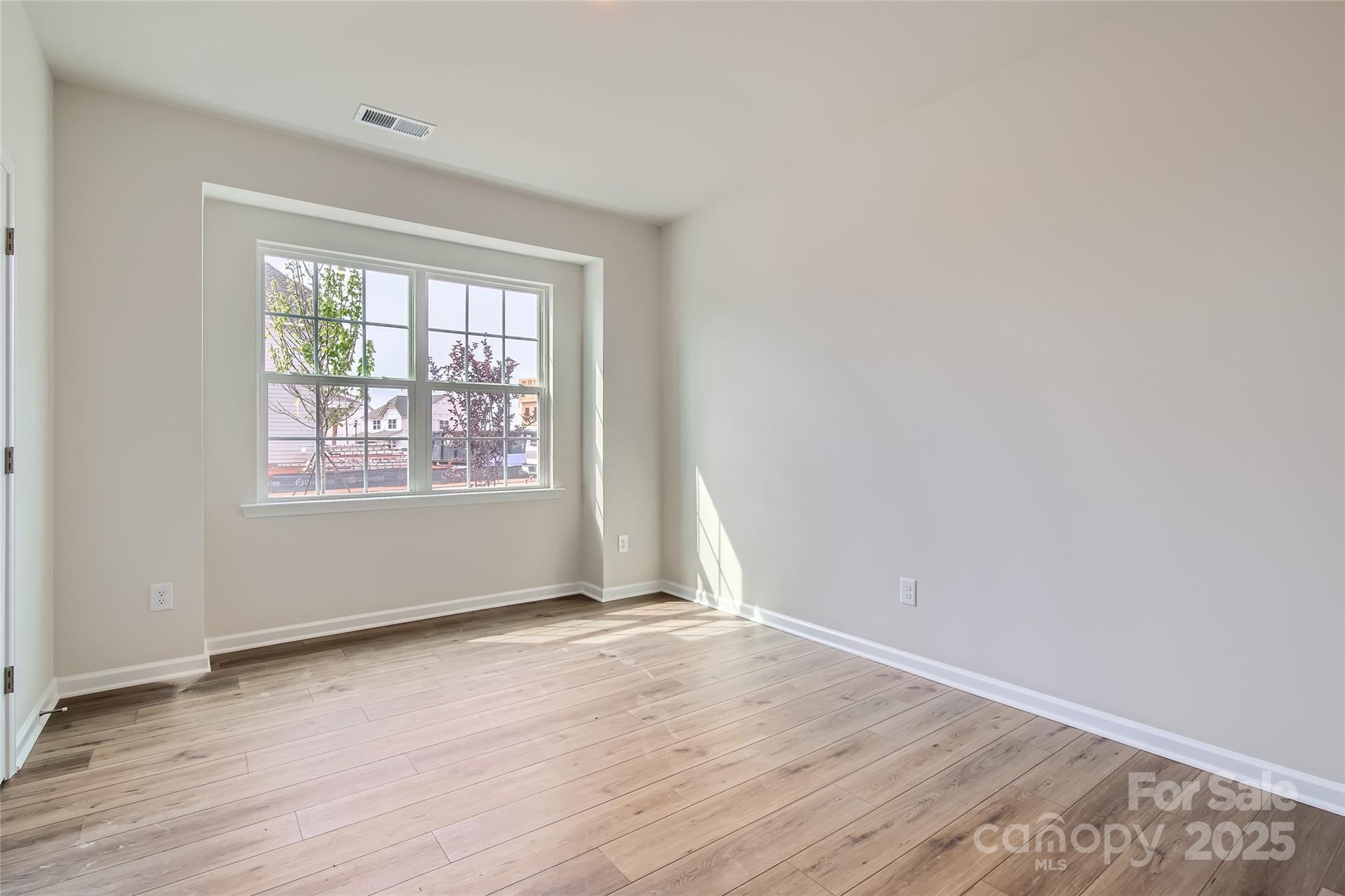 Elizabeth - Residential