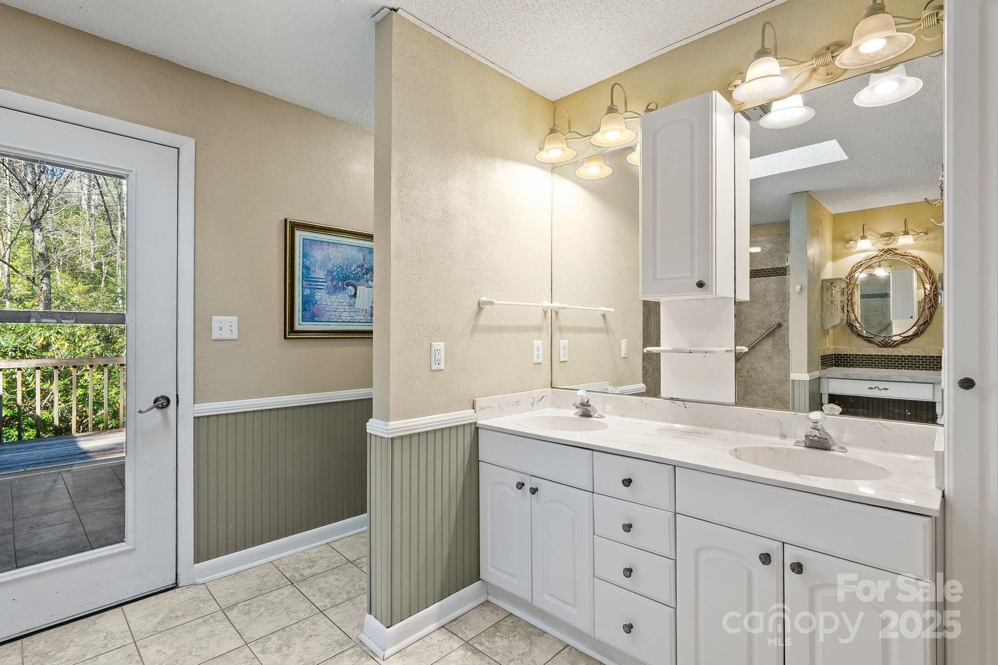 Connestee Falls - Residential