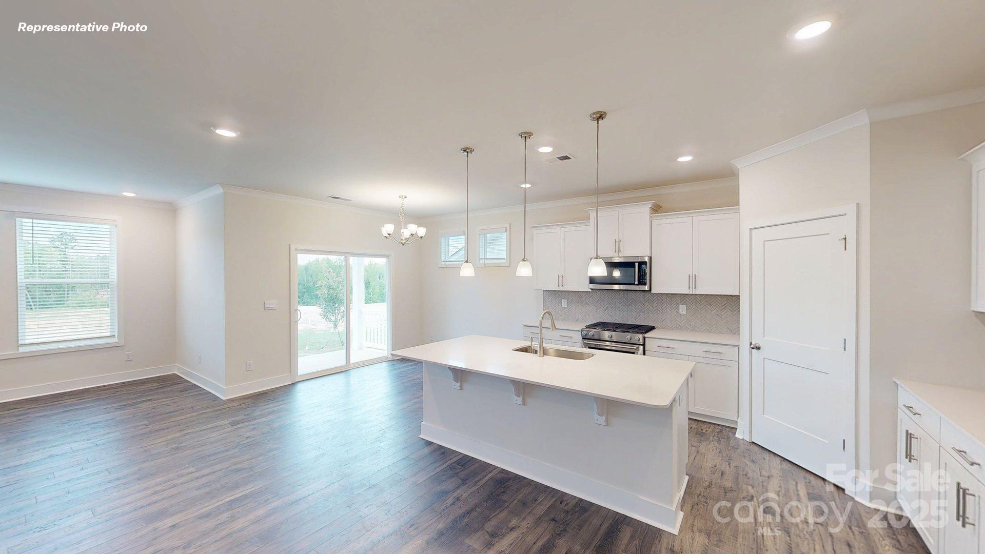 2070 Skyhawk Drive
