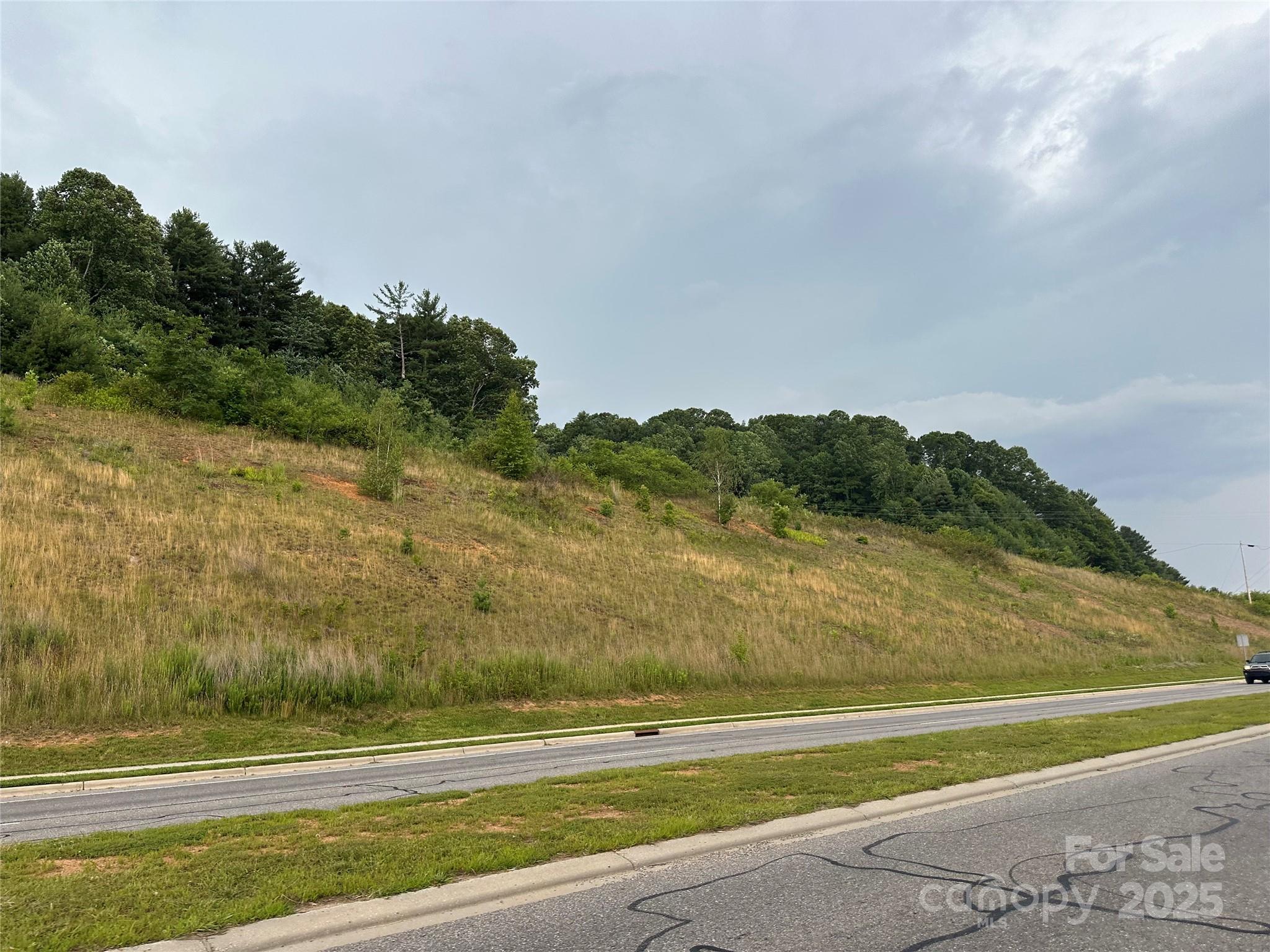 32 Hwy 19E Highway