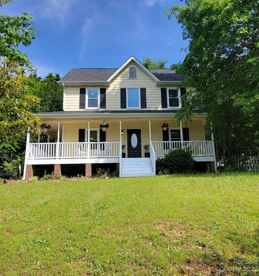Beautifully refreshed charming home in Mount Holly in the established Deertrack Community!  The quaint wrap-around porch welcomes you to this 3 bedroom, 2.5 bath home.  For more privacy, enjoy the side patio or rear screened-in porch.  The master suite features a vaulted ceiling, walk-in closets, and a garden tub.  Convenient to Hwy 27 and 485, but still quiet!