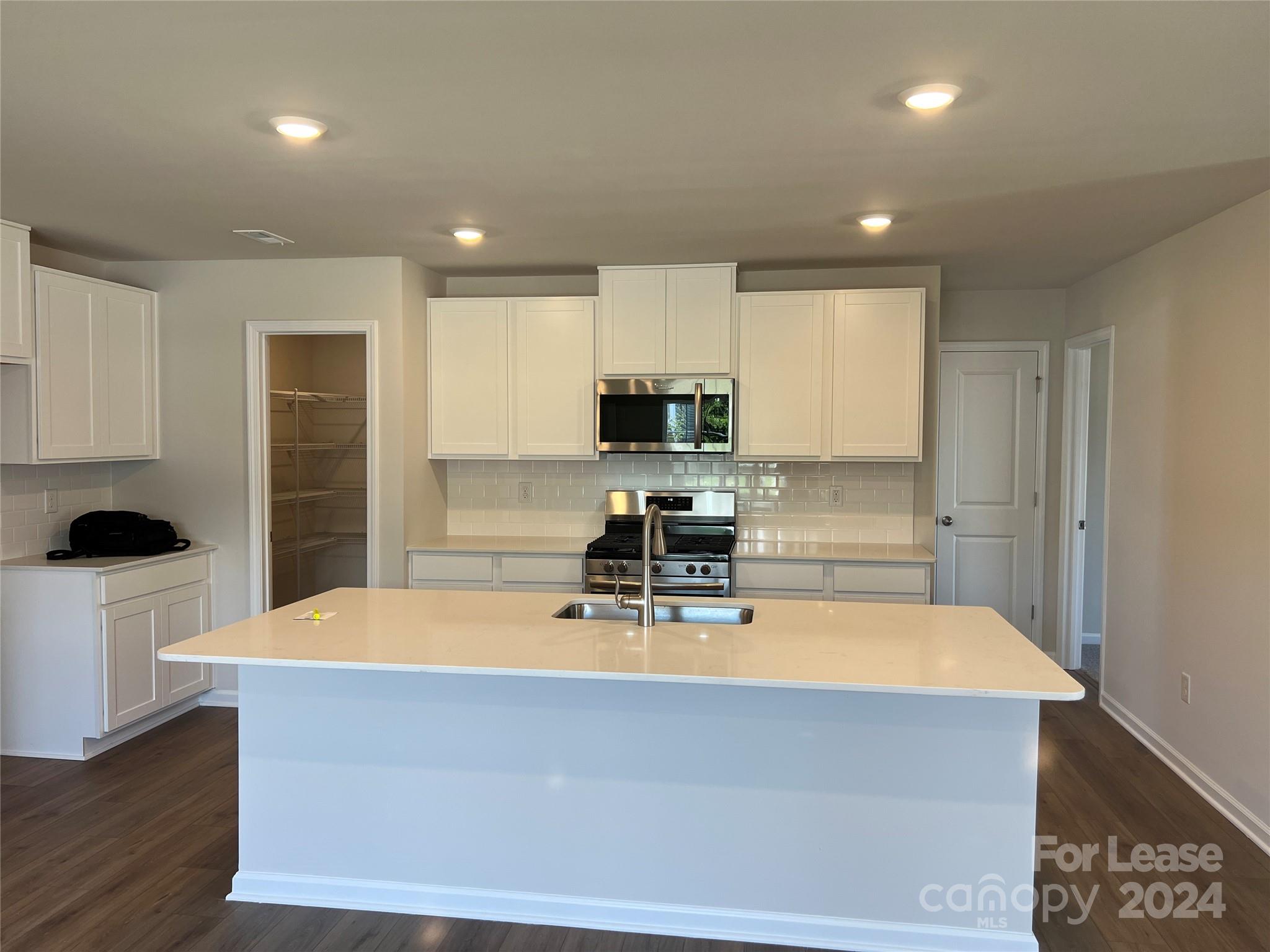 The Retreat at Cameron Commons - Residential Lease