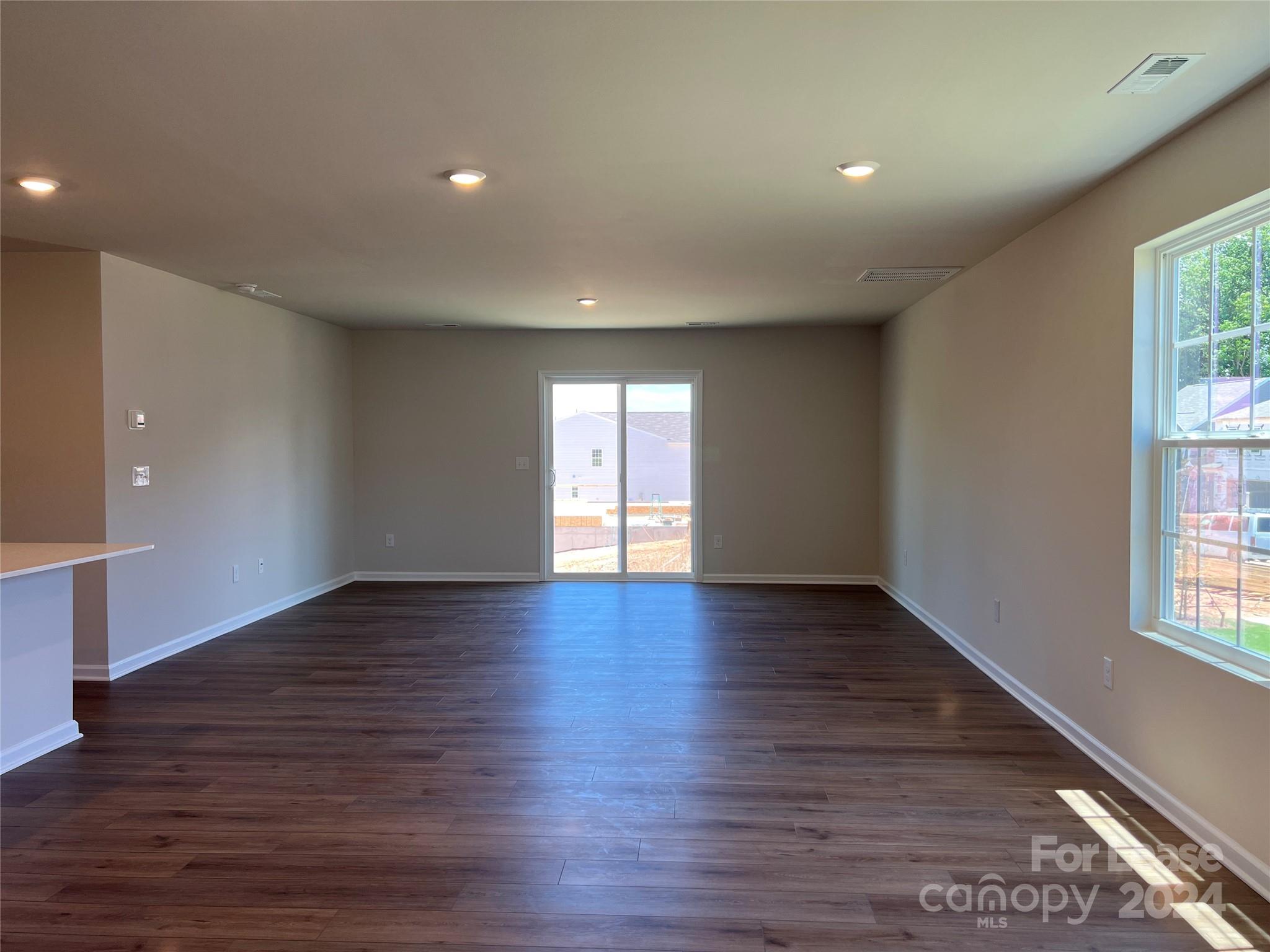 The Retreat at Cameron Commons - Residential Lease