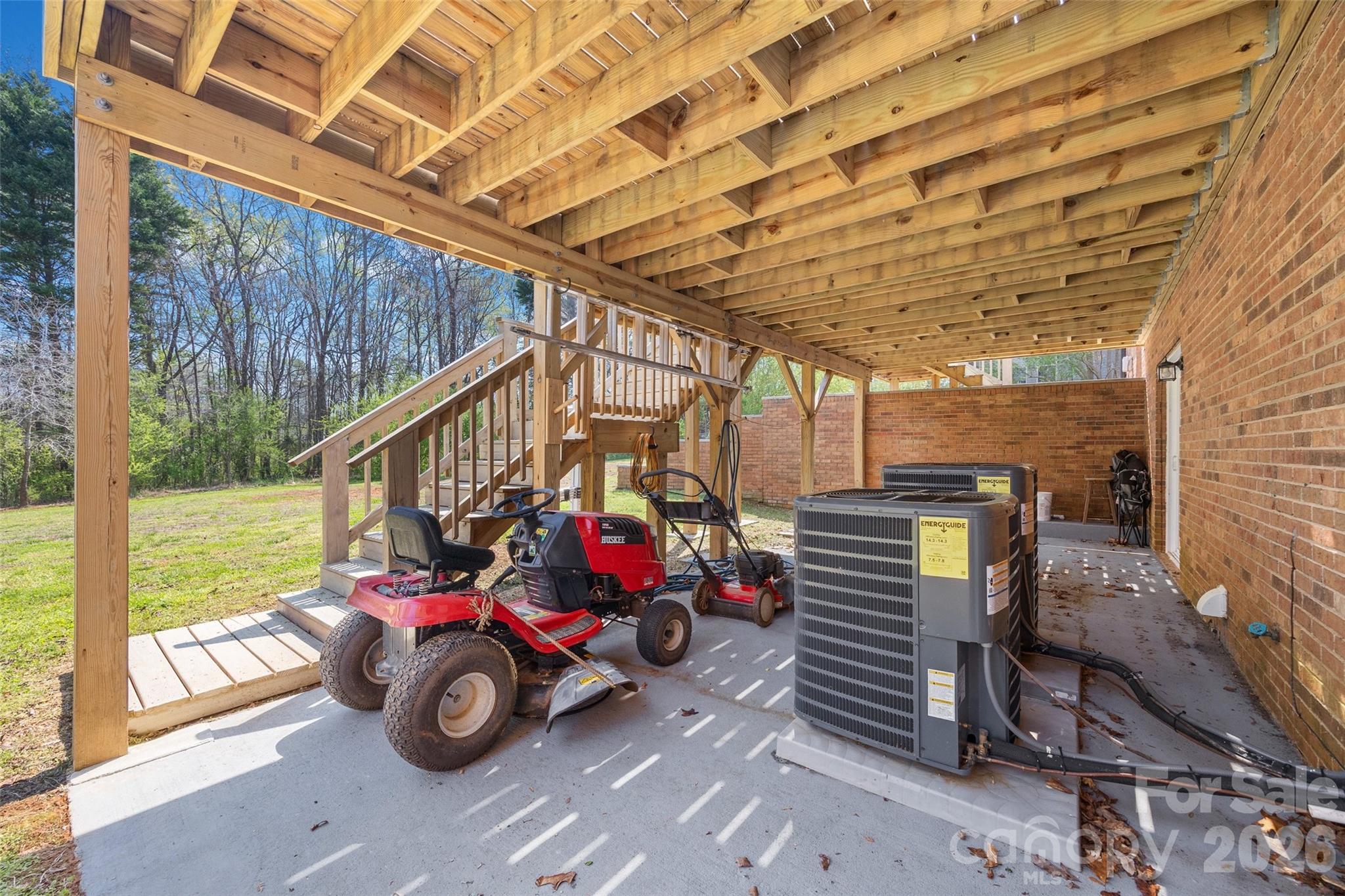 Wimbledon Acres - Residential