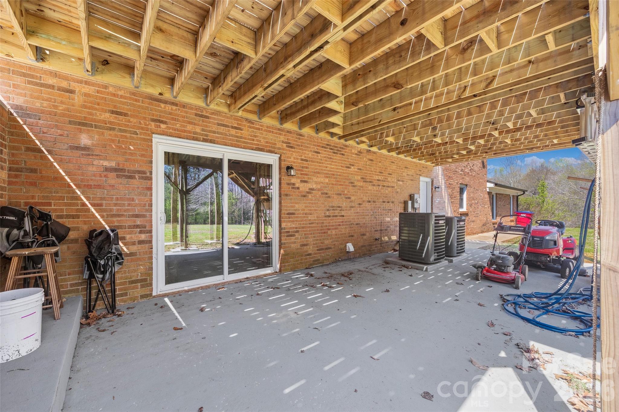 Wimbledon Acres - Residential