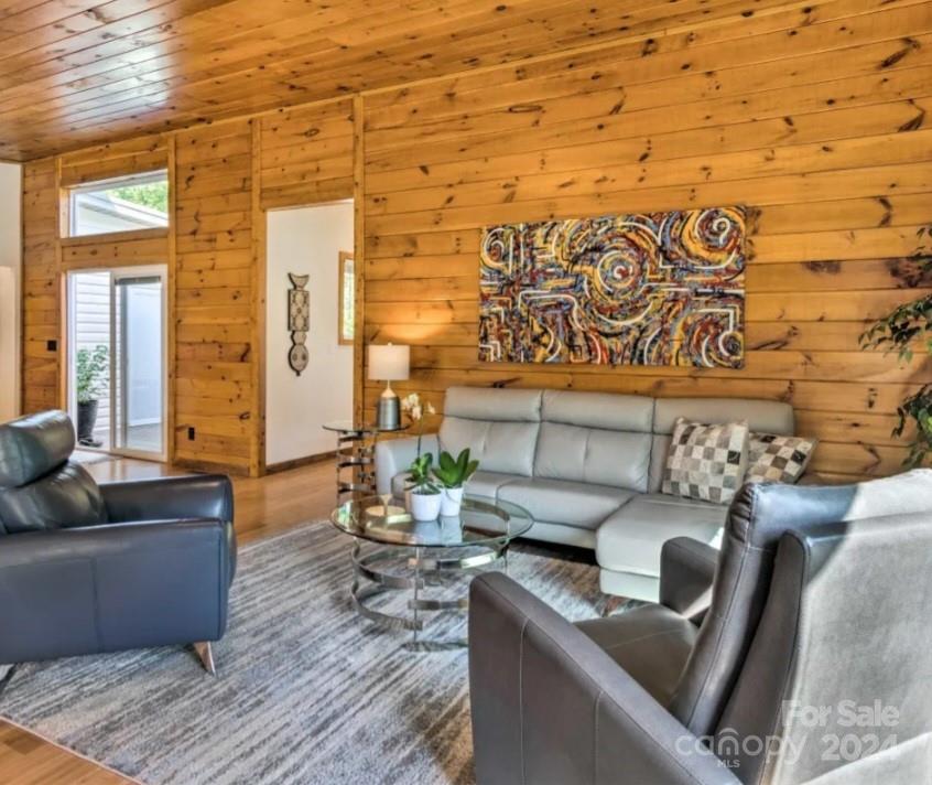 The Estates at Greenhill - Residential