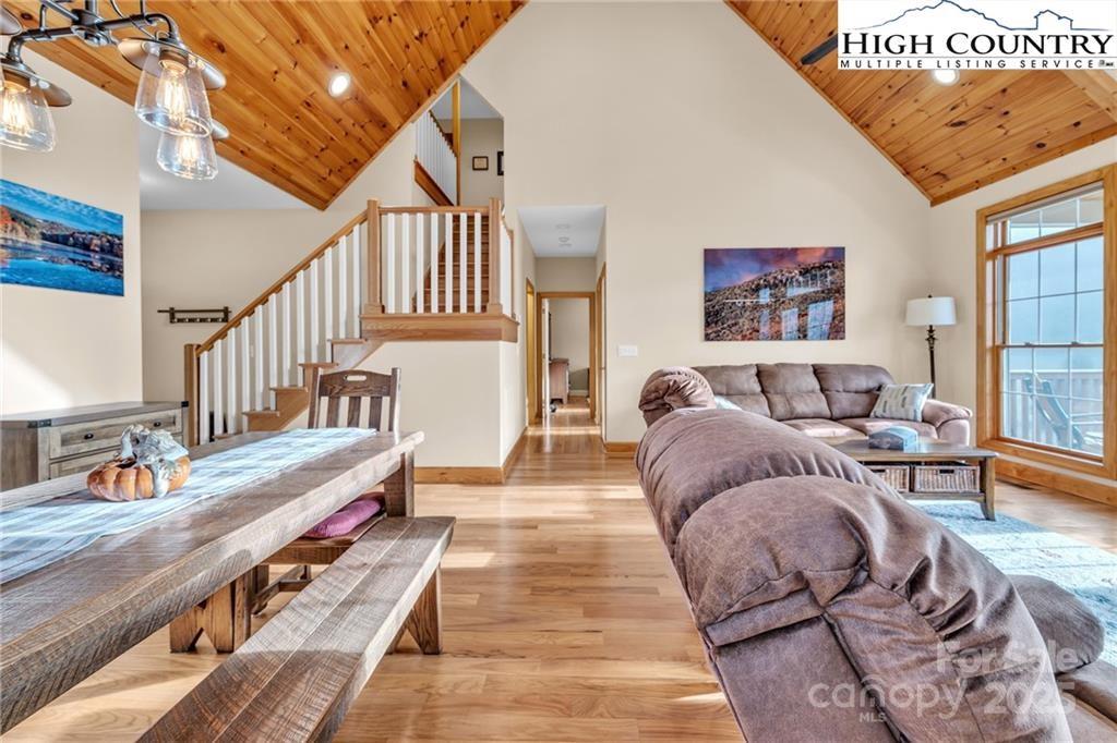 Whispering Streams Townhomes - Residential