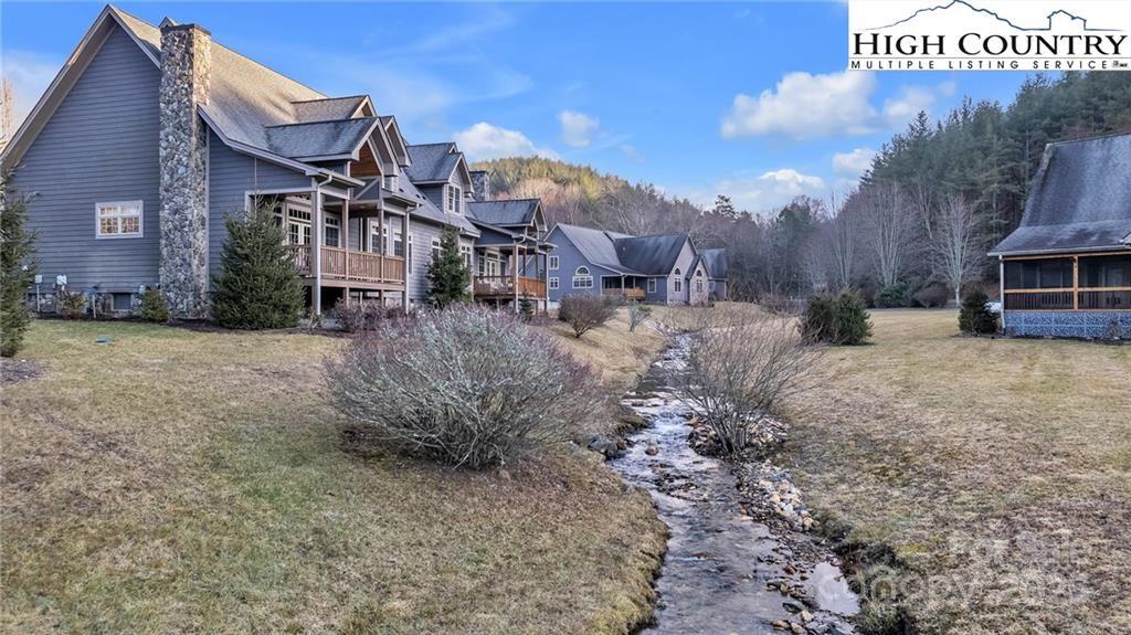 Whispering Streams Townhomes - Residential