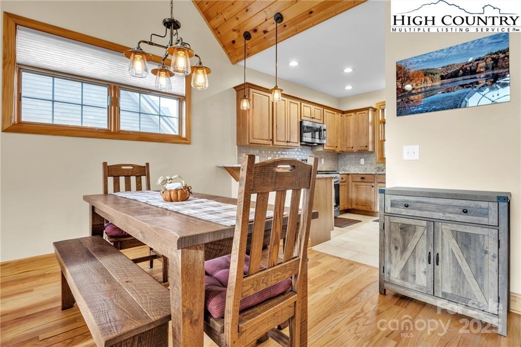 Whispering Streams Townhomes - Residential