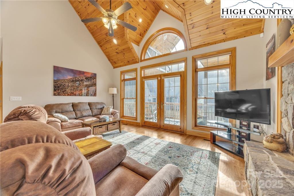 Whispering Streams Townhomes - Residential