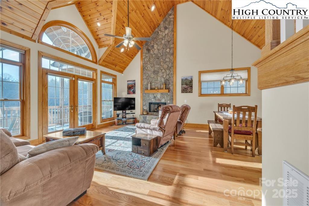 Whispering Streams Townhomes - Residential