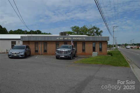 1784 Salisbury Road Statesville NC 28677