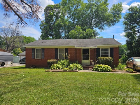 Photo of 306 Wylie Park Road, Lancaster, SC 29720 (MLS # 4398610)