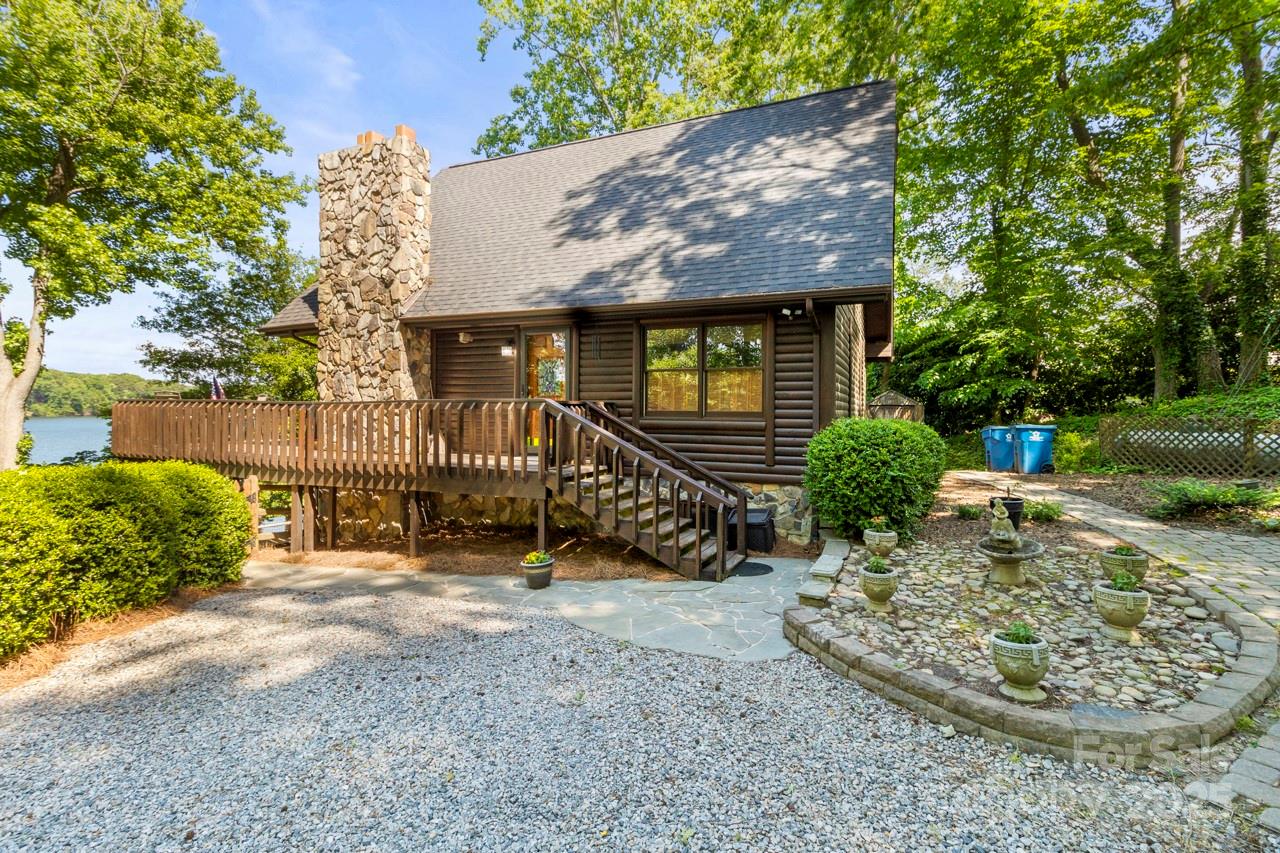 9289 Azalea Road