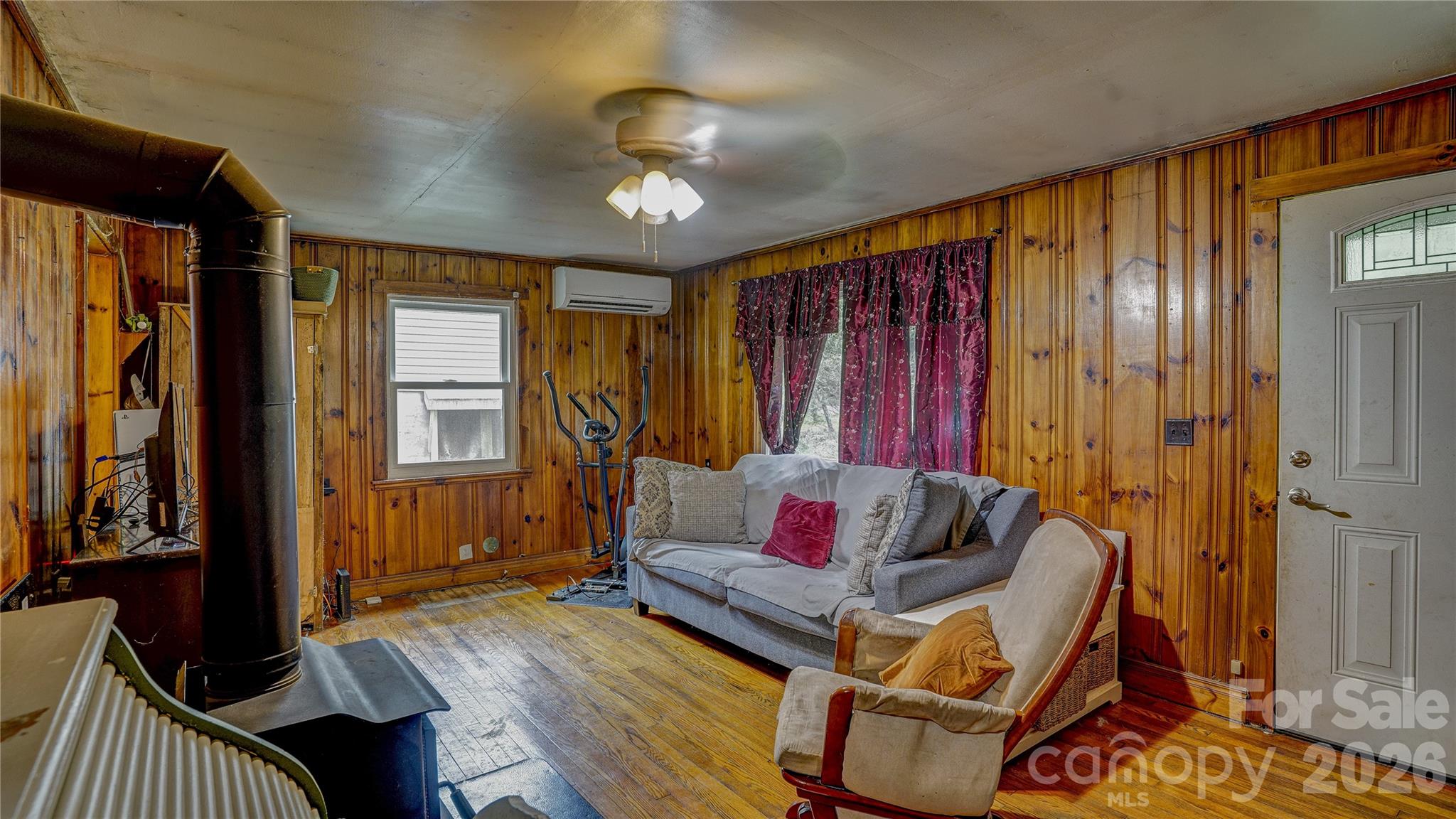 1213 Roaring Fork Road