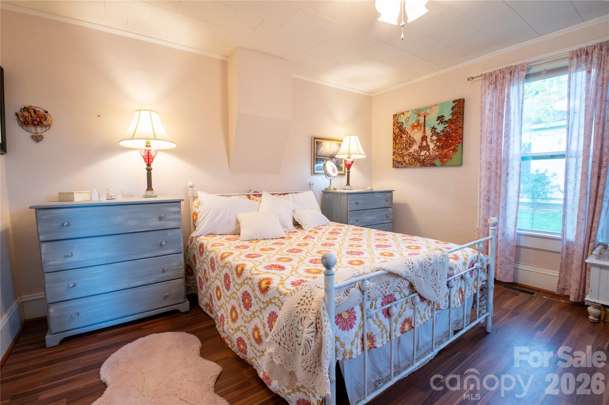 Madora - Residential