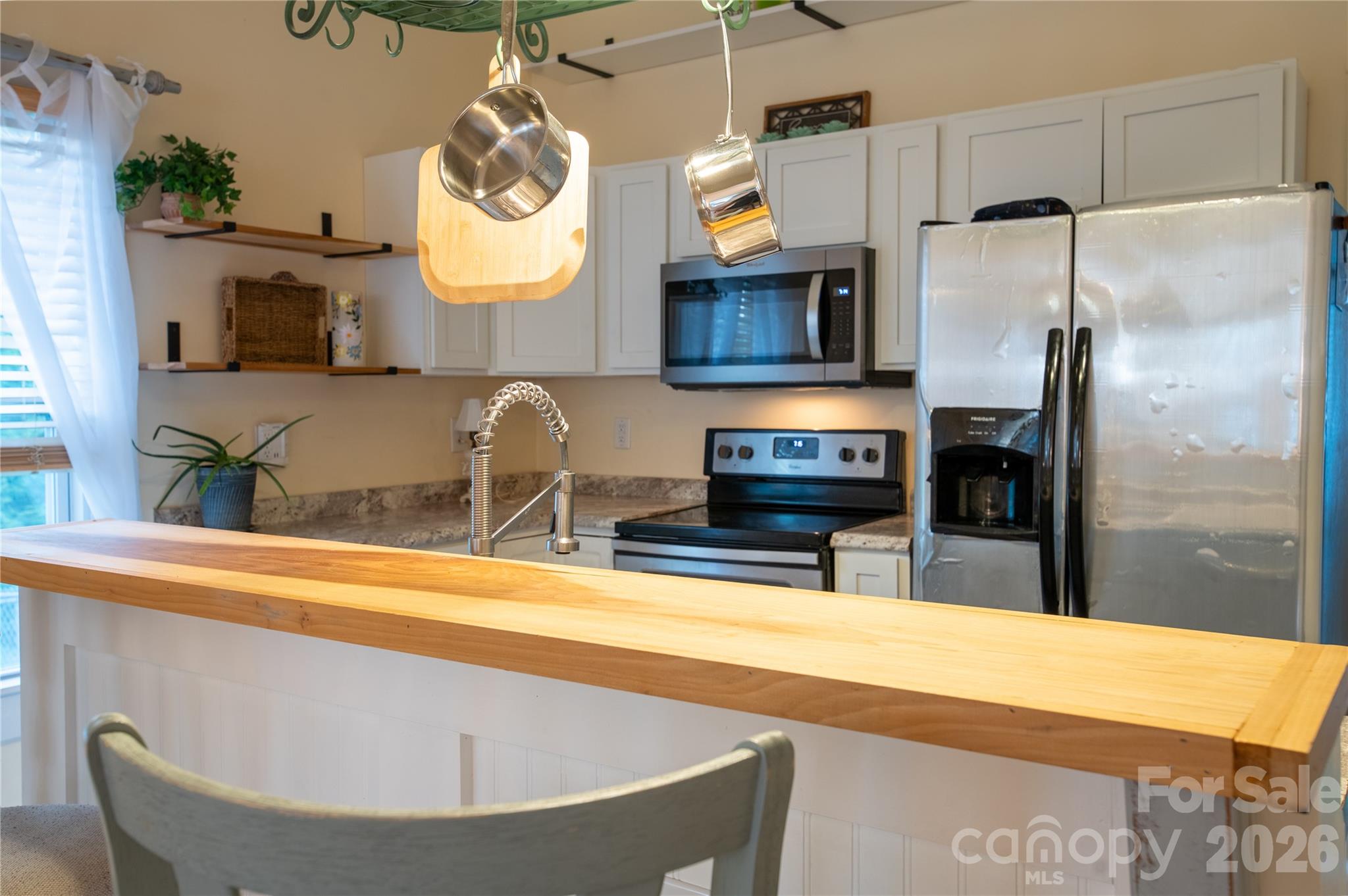 Madora - Residential