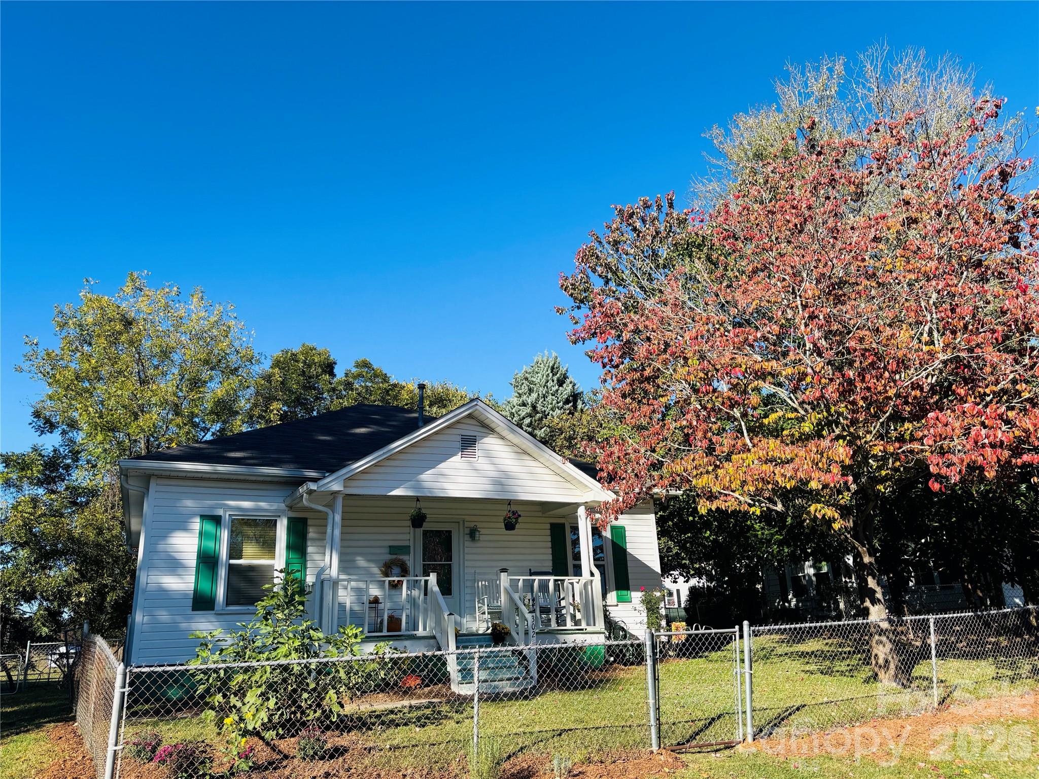 Madora - Residential