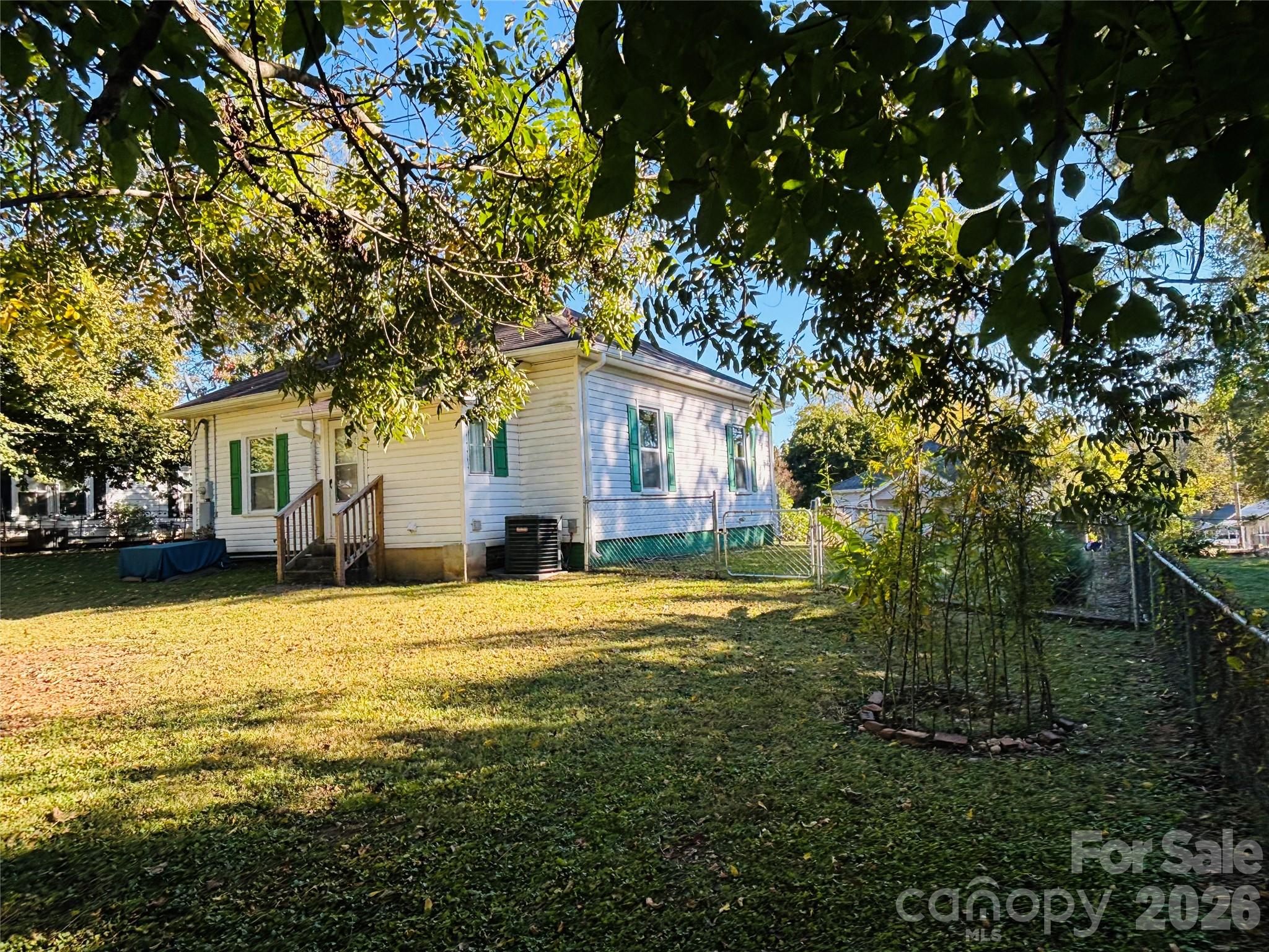 Madora - Residential