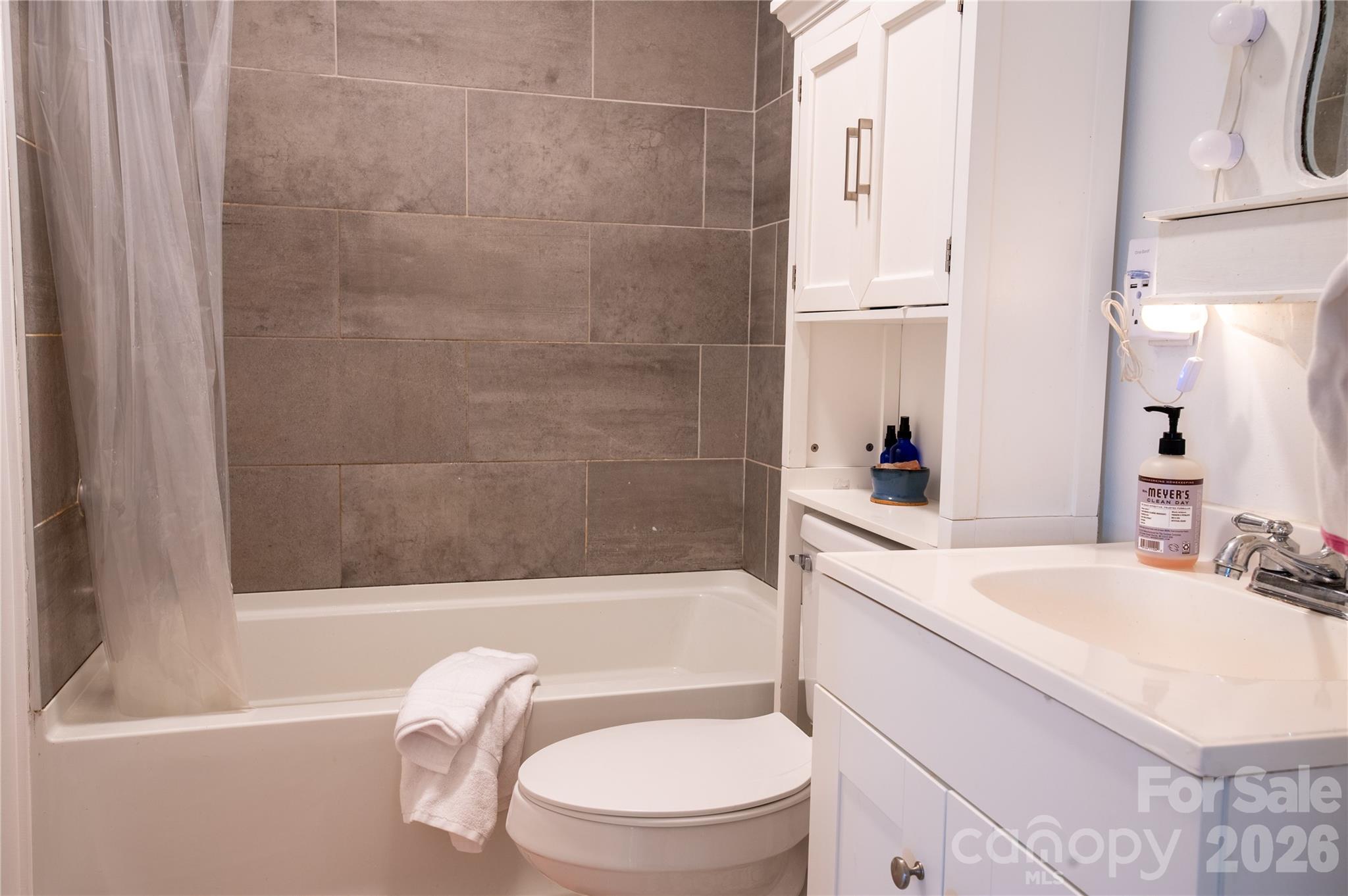 Madora - Residential