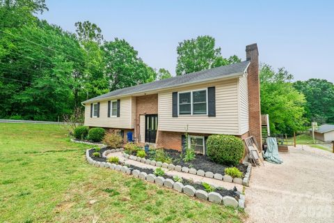 Photo of 501 Old Farm Road, Statesville, NC 28625 (MLS # 4378540)
