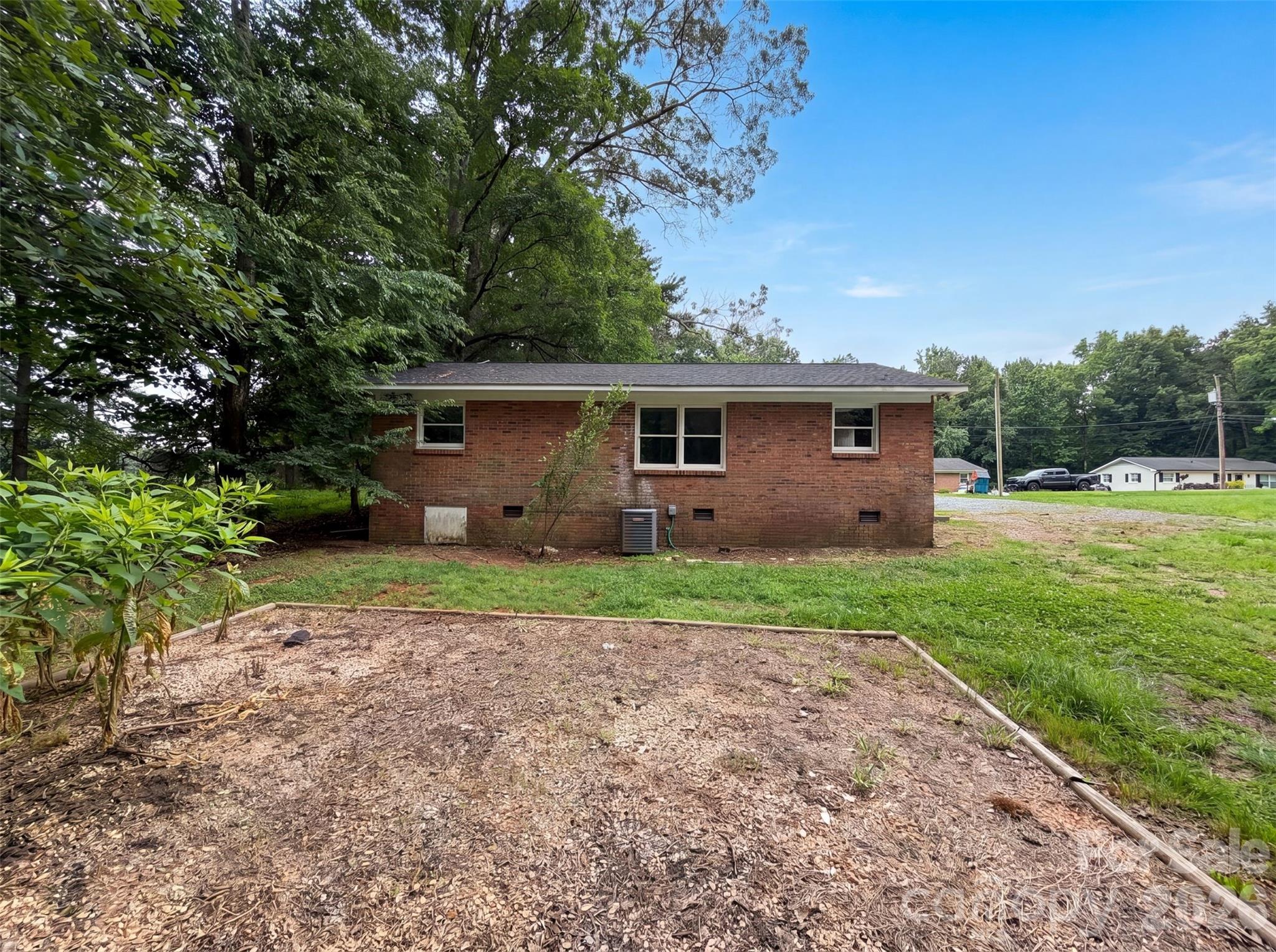 3806 Vanderburg Drive S