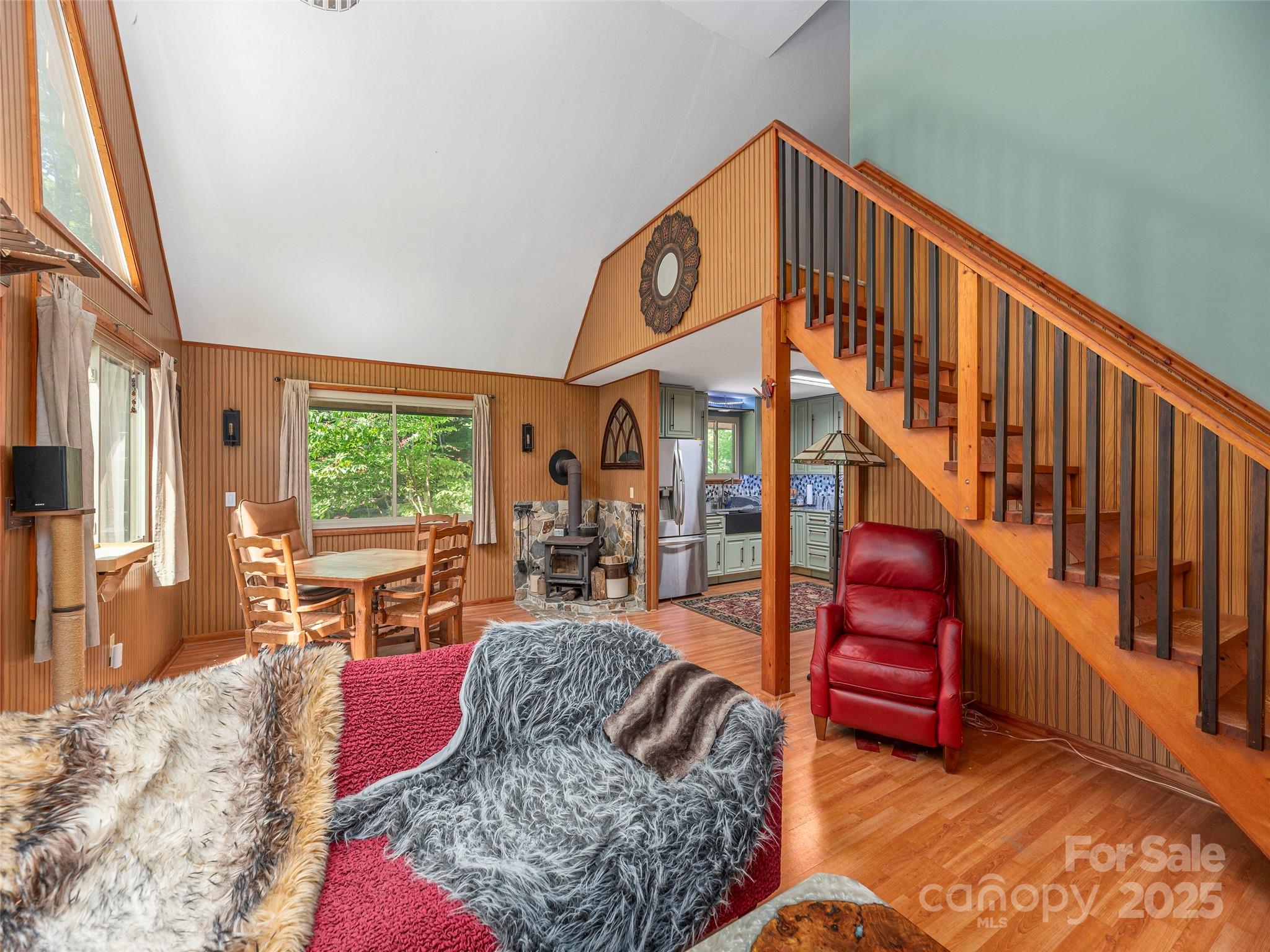 160 Tracy Place