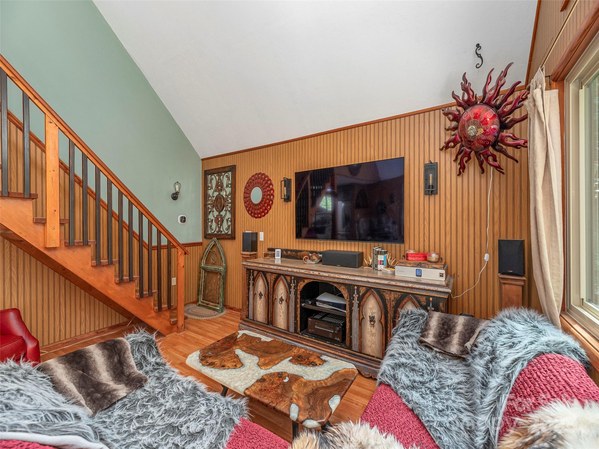 160 Tracy Place