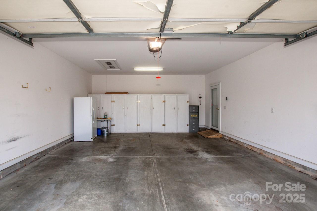 The Glen at Highland Creek - Residential