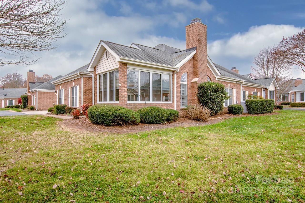 8320 Highland Glen Drive