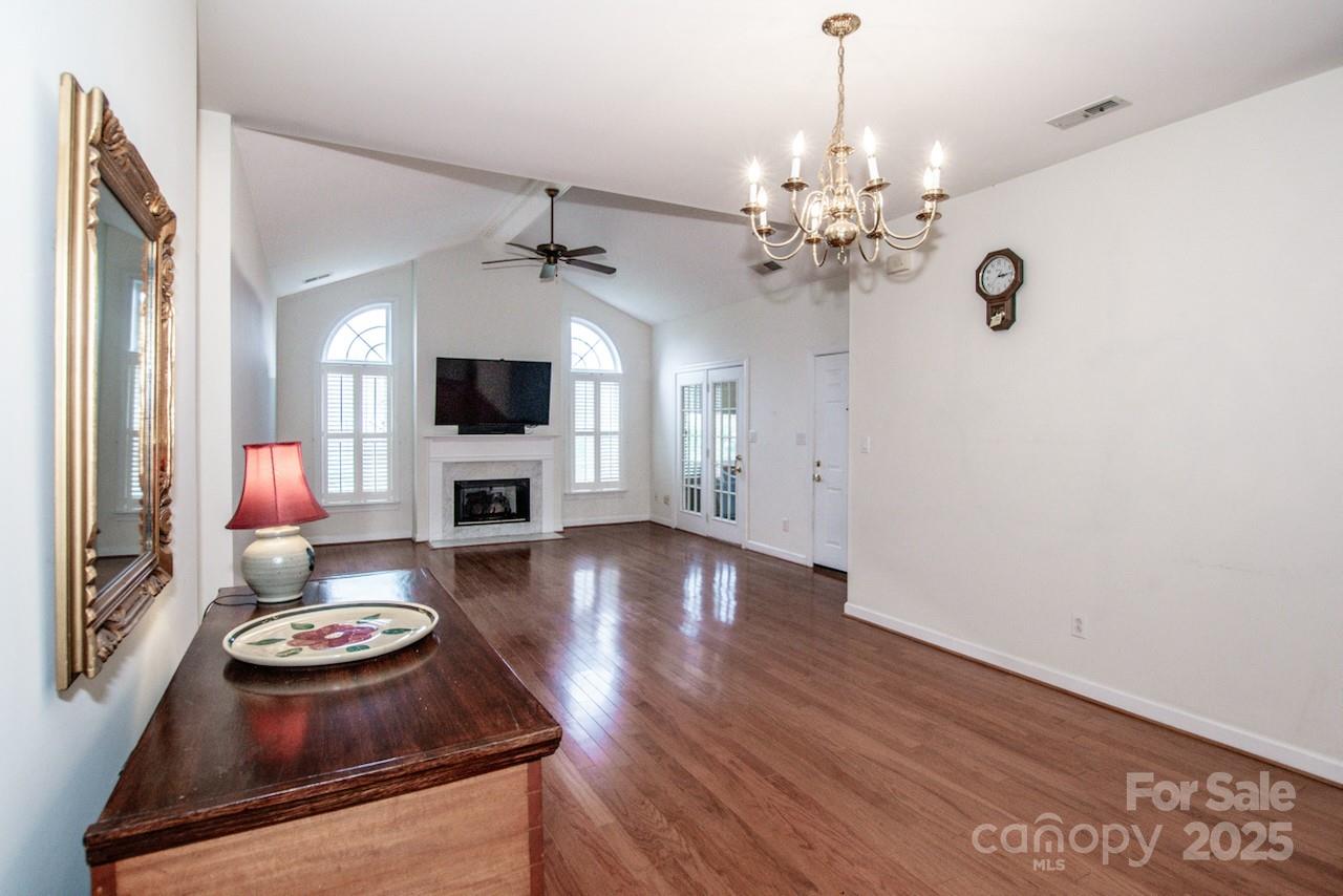 The Glen at Highland Creek - Residential