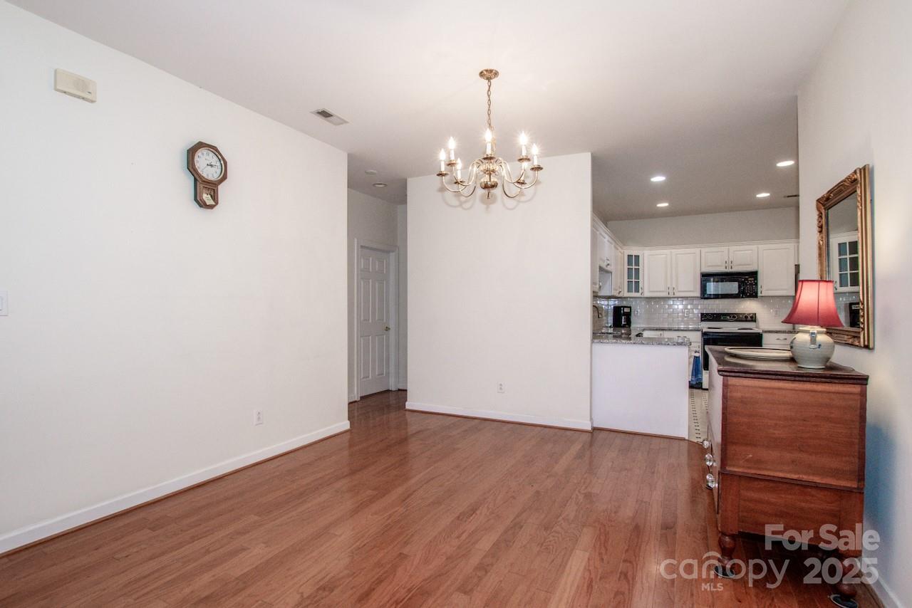 The Glen at Highland Creek - Residential