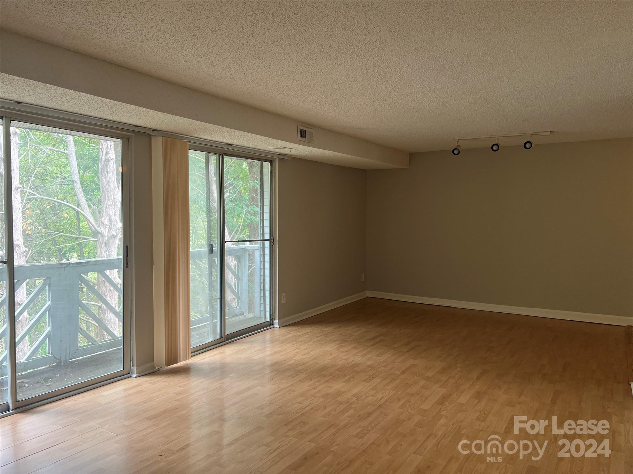 Shannon Green - Residential Lease