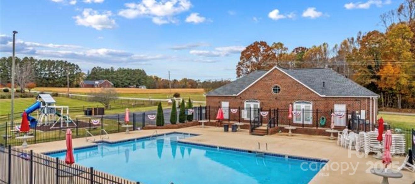 949 Cress School Road