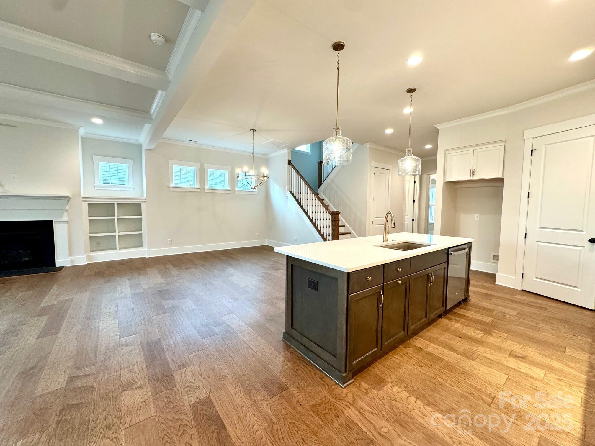 185 Fulworth Drive NW 77