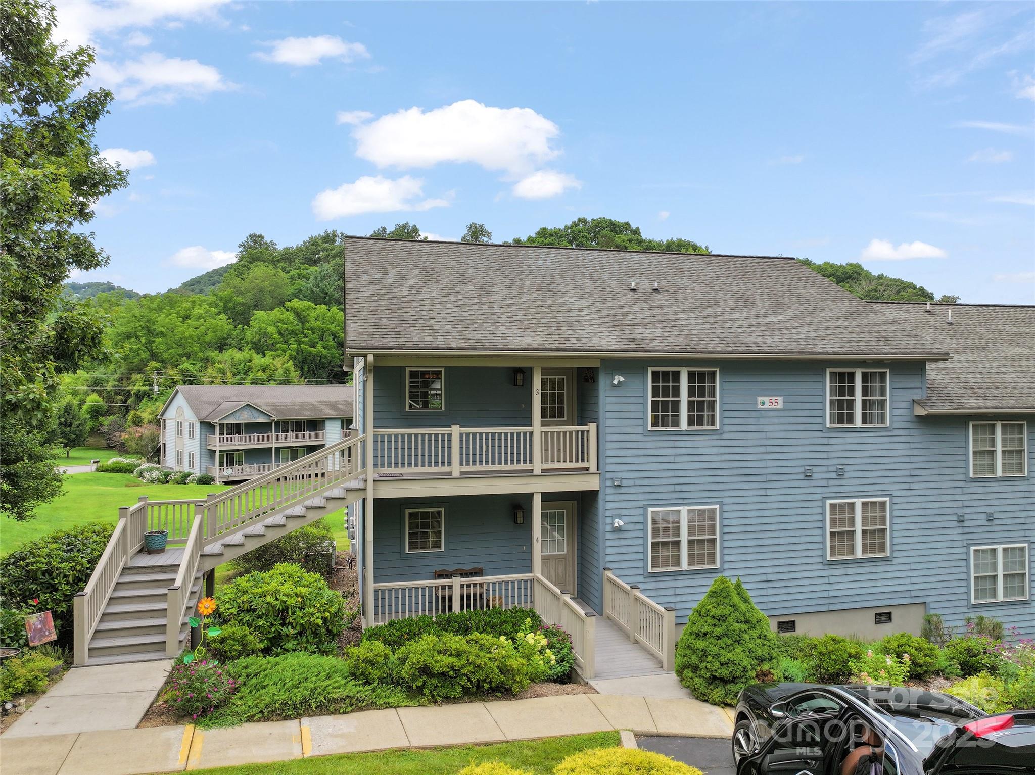 55 Tri Vista Drive 703