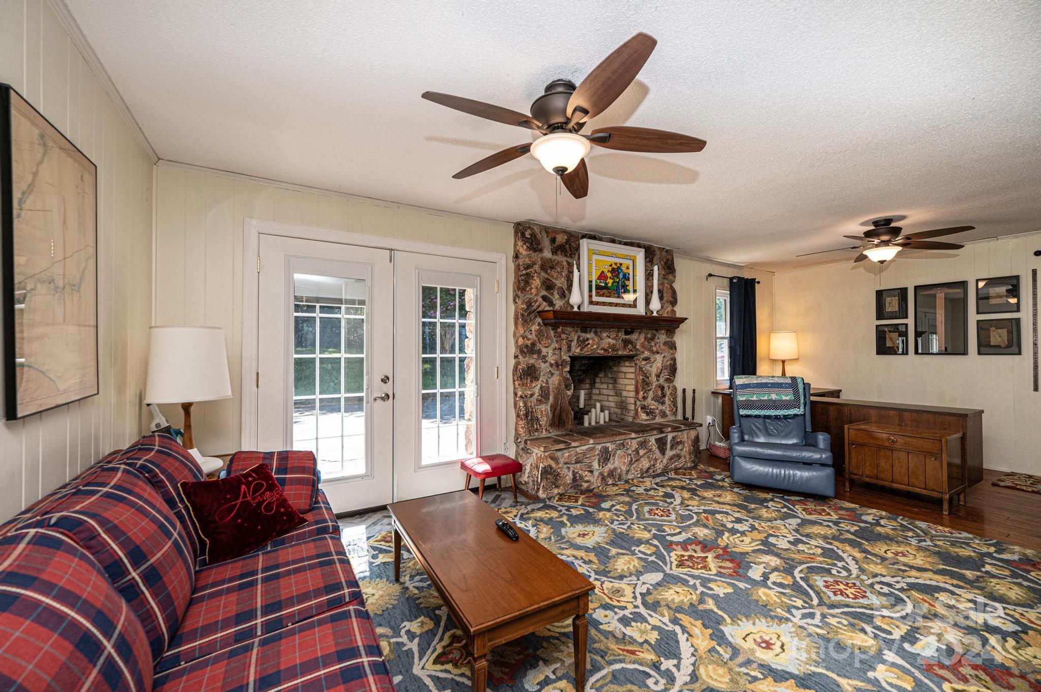 Woodland Hills - Residential