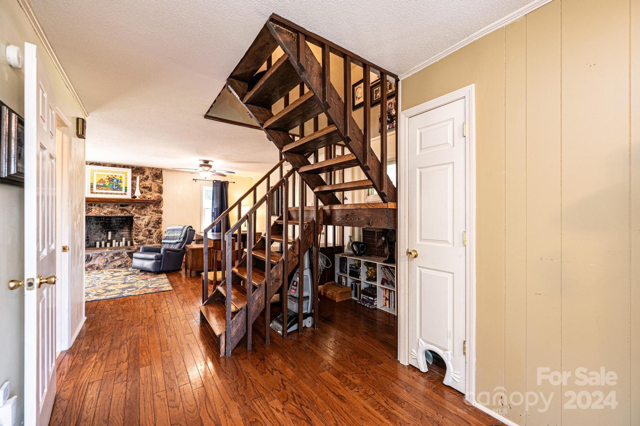 Woodland Hills - Residential