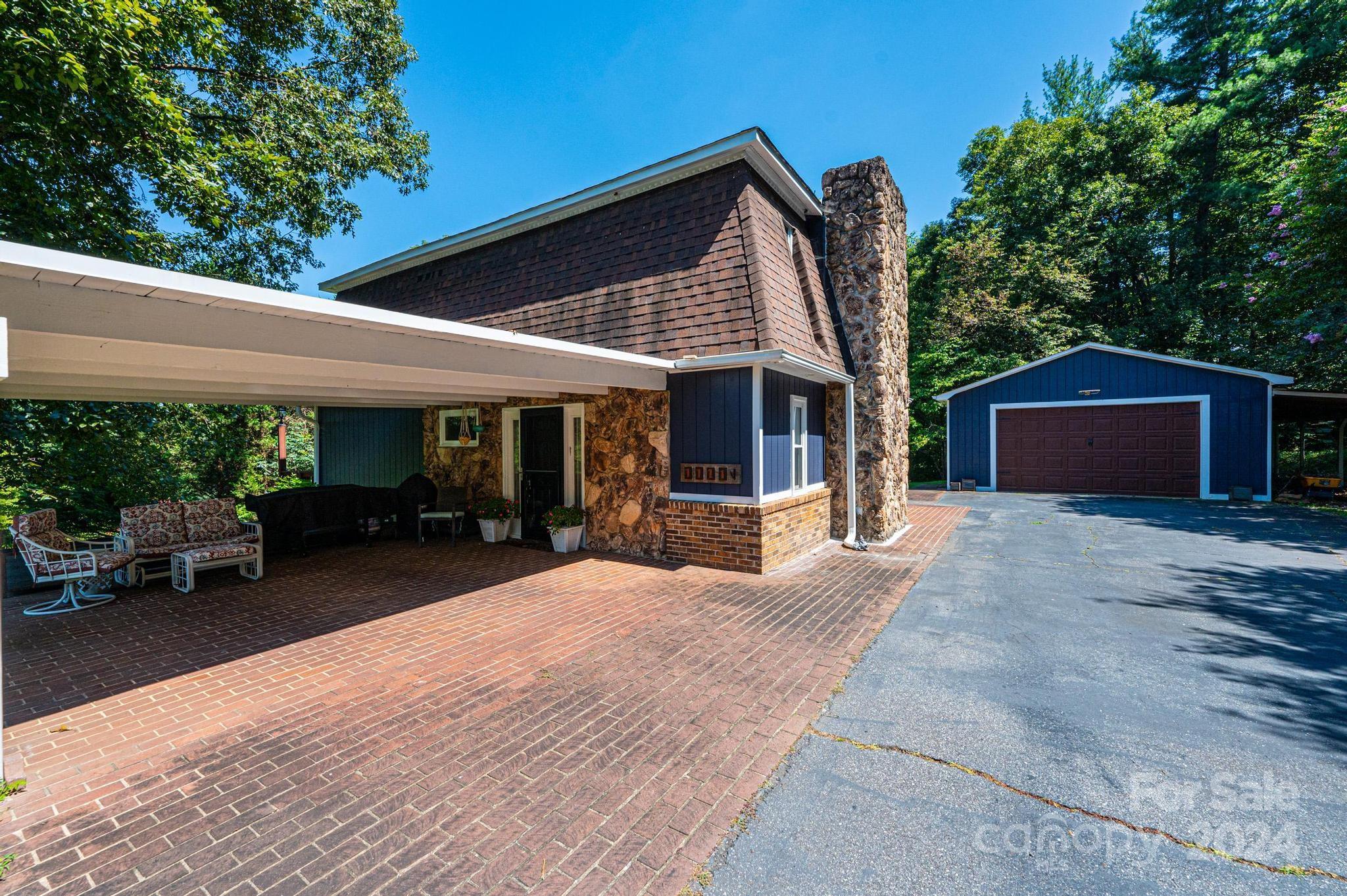 Woodland Hills - Residential