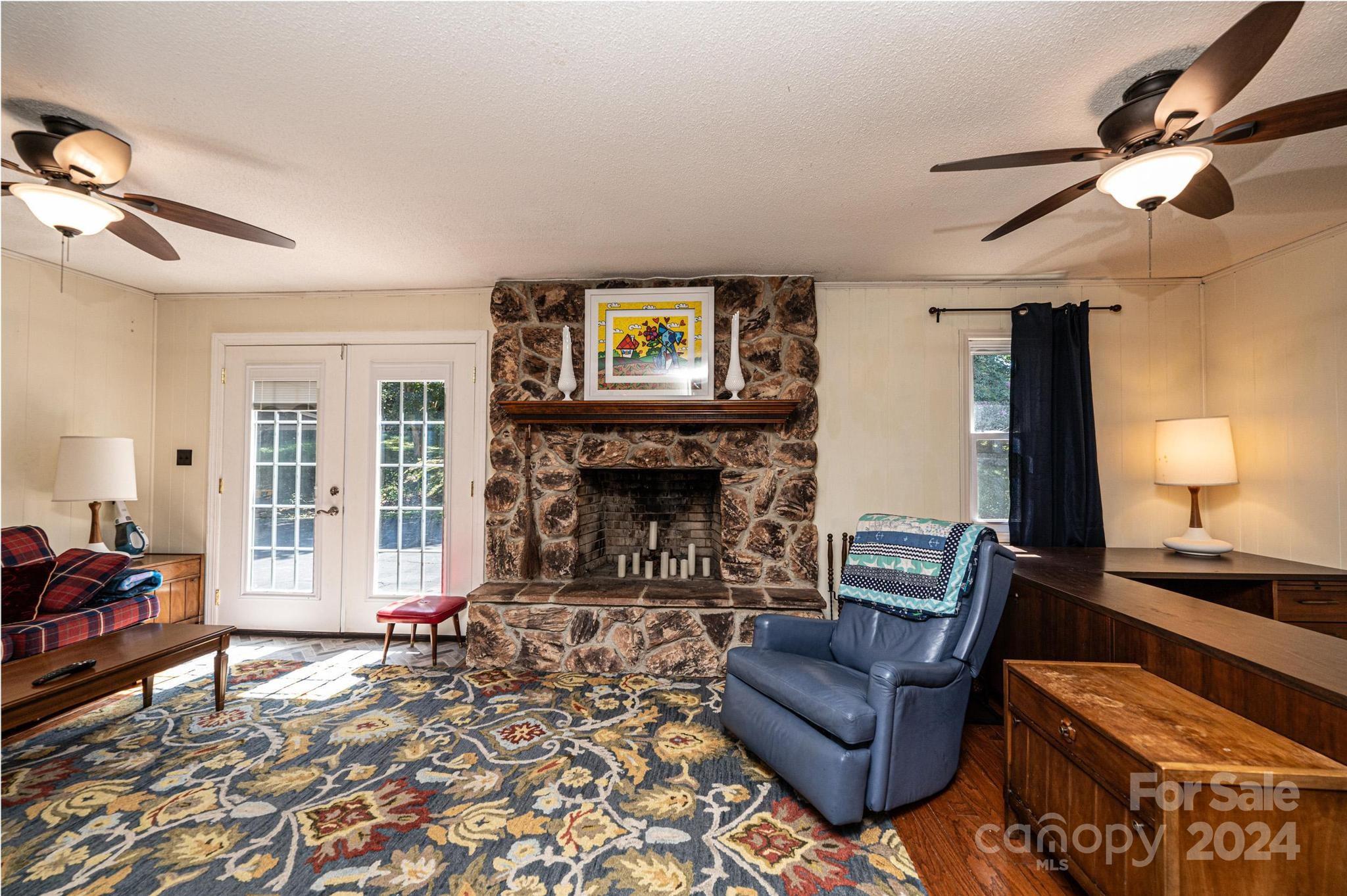 Woodland Hills - Residential