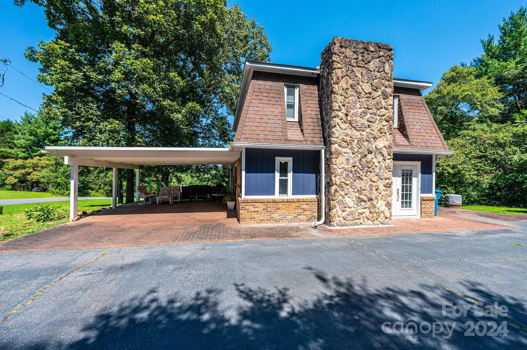 Woodland Hills - Residential