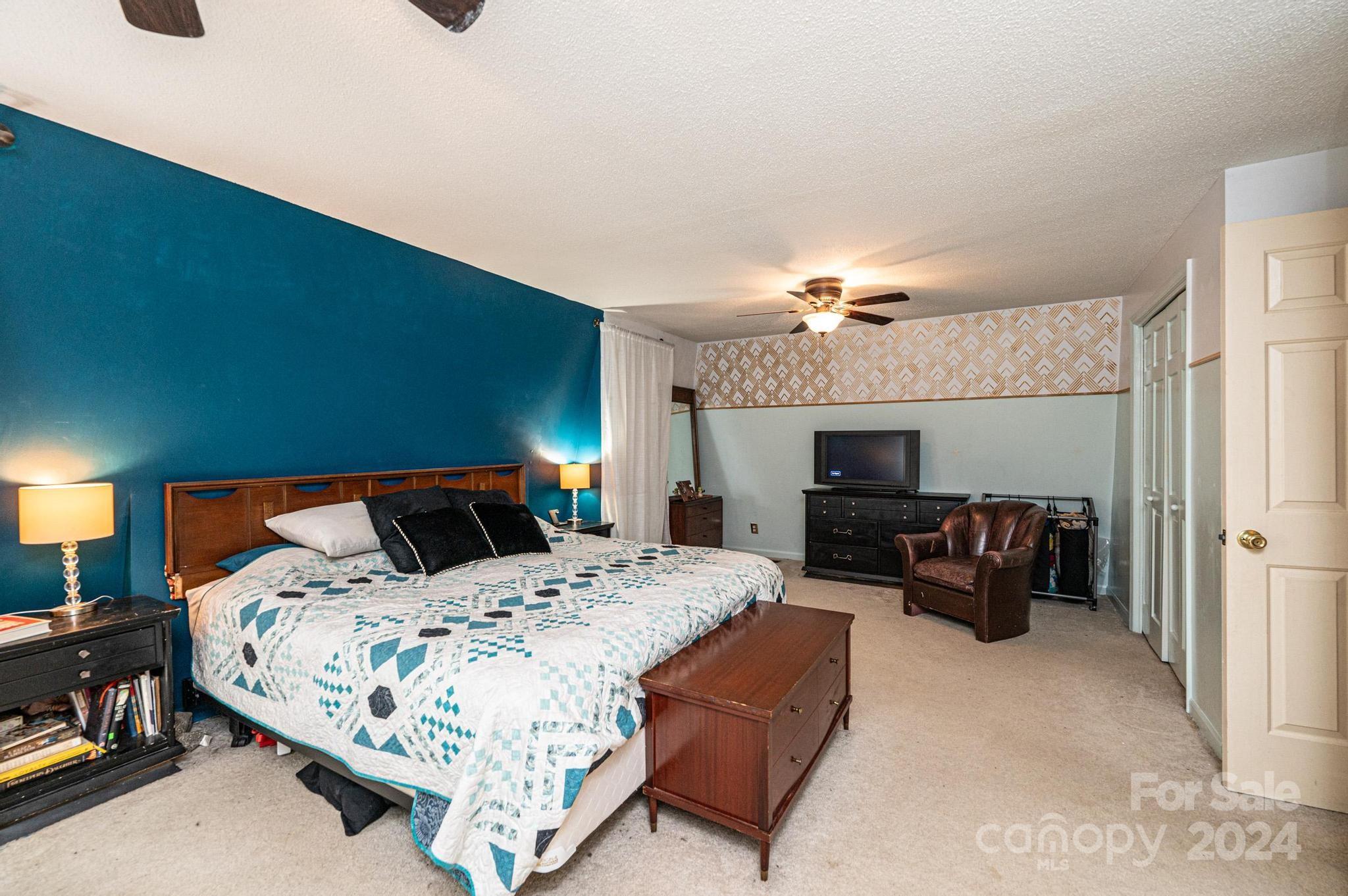 Woodland Hills - Residential