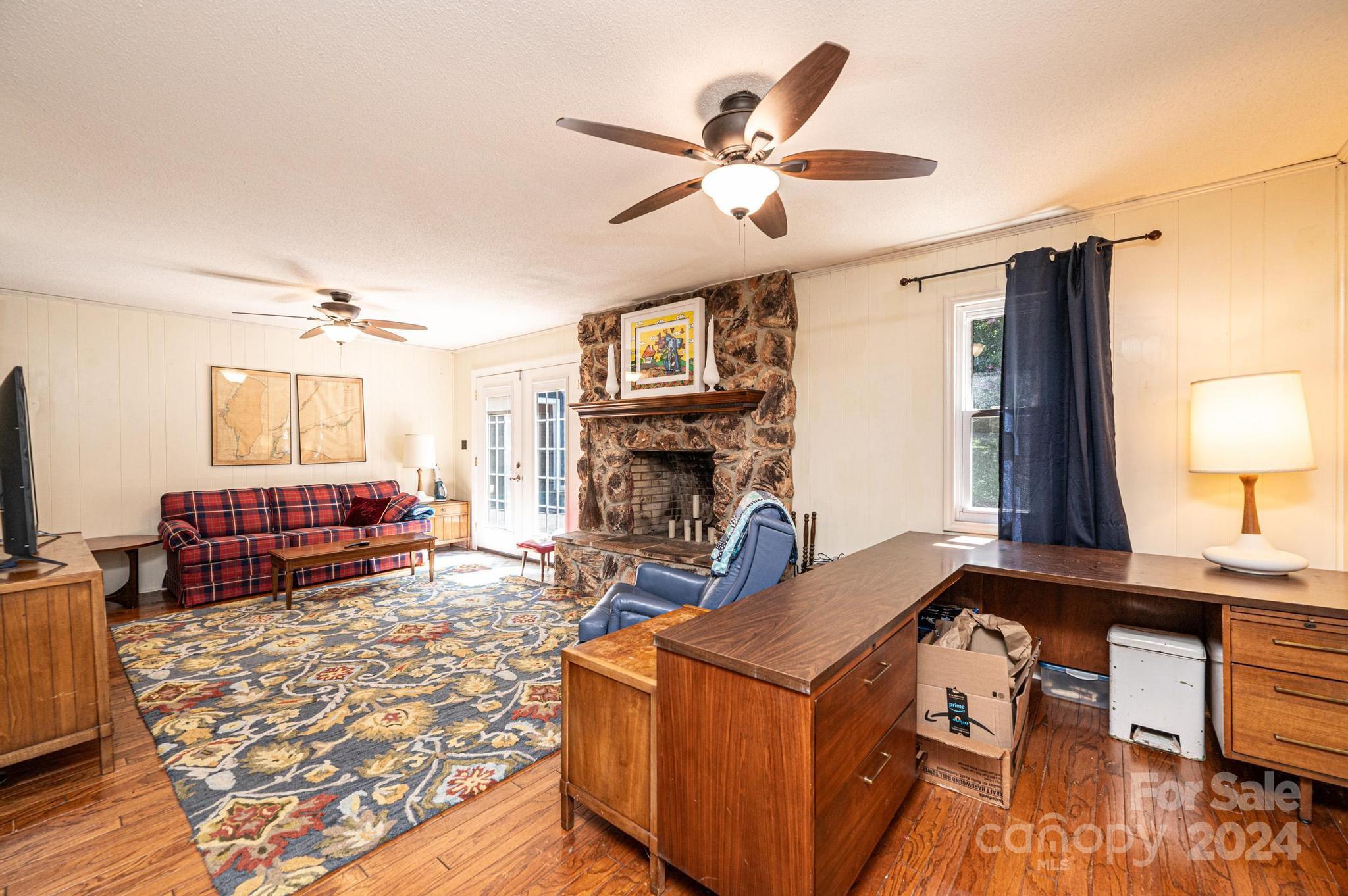Woodland Hills - Residential