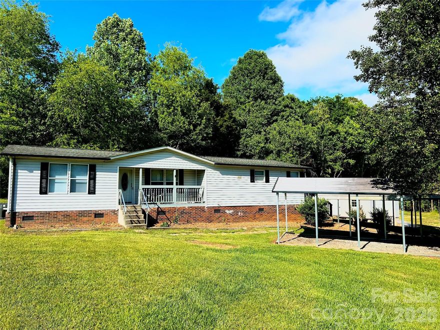 This charming single-level home in Valdese, NC offers both comfort and convenience, just a short drive from downtown Valdese. Situated on approximately half an acre, the property features a spacious front yard perfect for outdoor enjoyment. Inside, you’ll find a generously sized kitchen and living room area. The HVAC system was fully replaced in 2024/2025. Additional highlights include two covered parking areas and two storage buildings, offering ample space for vehicles, and hobbies. Large privacy trees.

Fridge does have an ice maker, waterline has not been hooked up/run. Road is not publicly maintained.