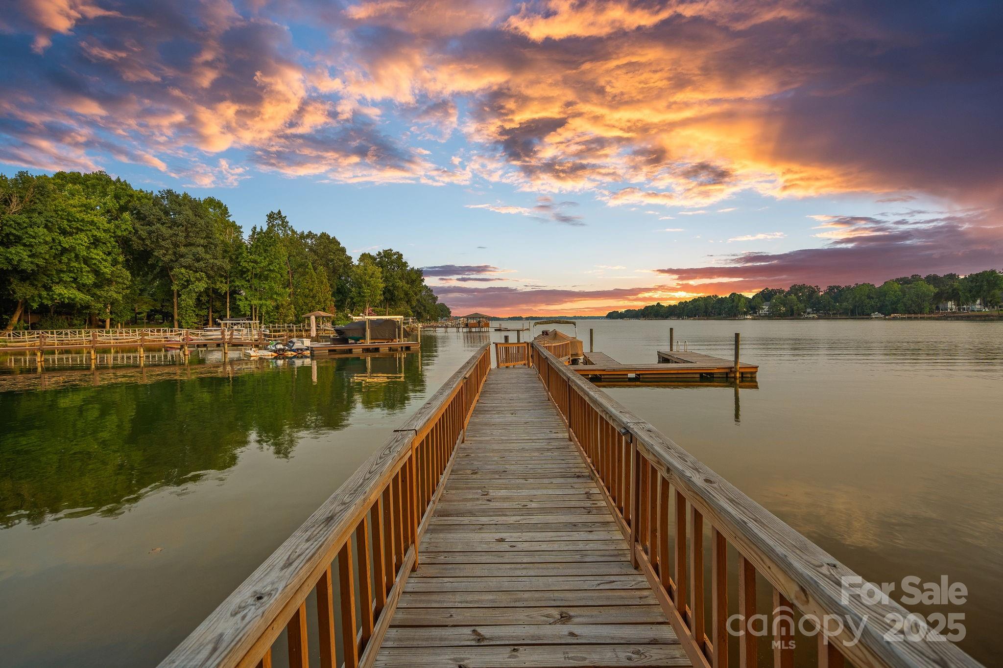 Pine Isle - Residential