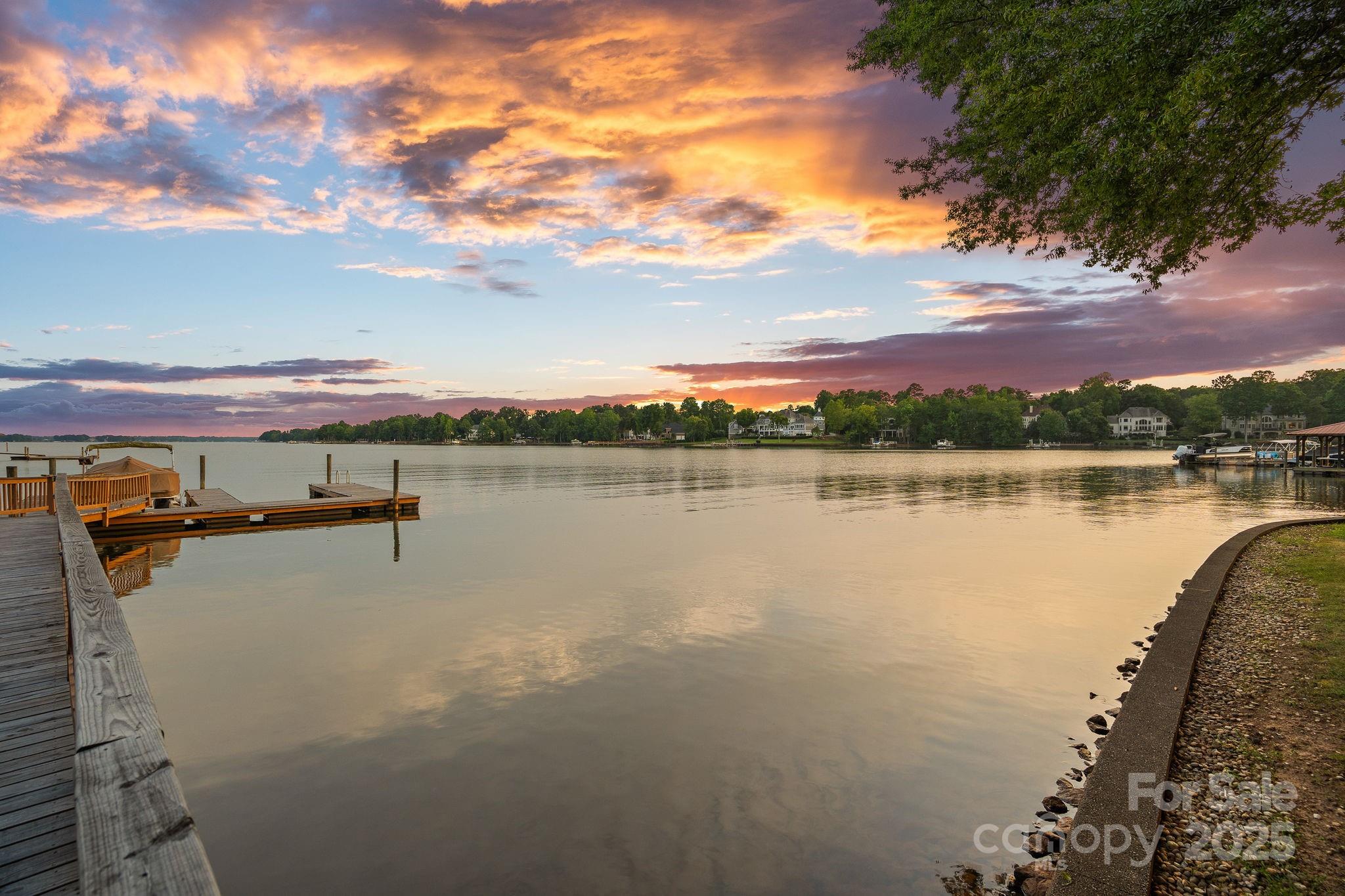 Pine Isle - Residential