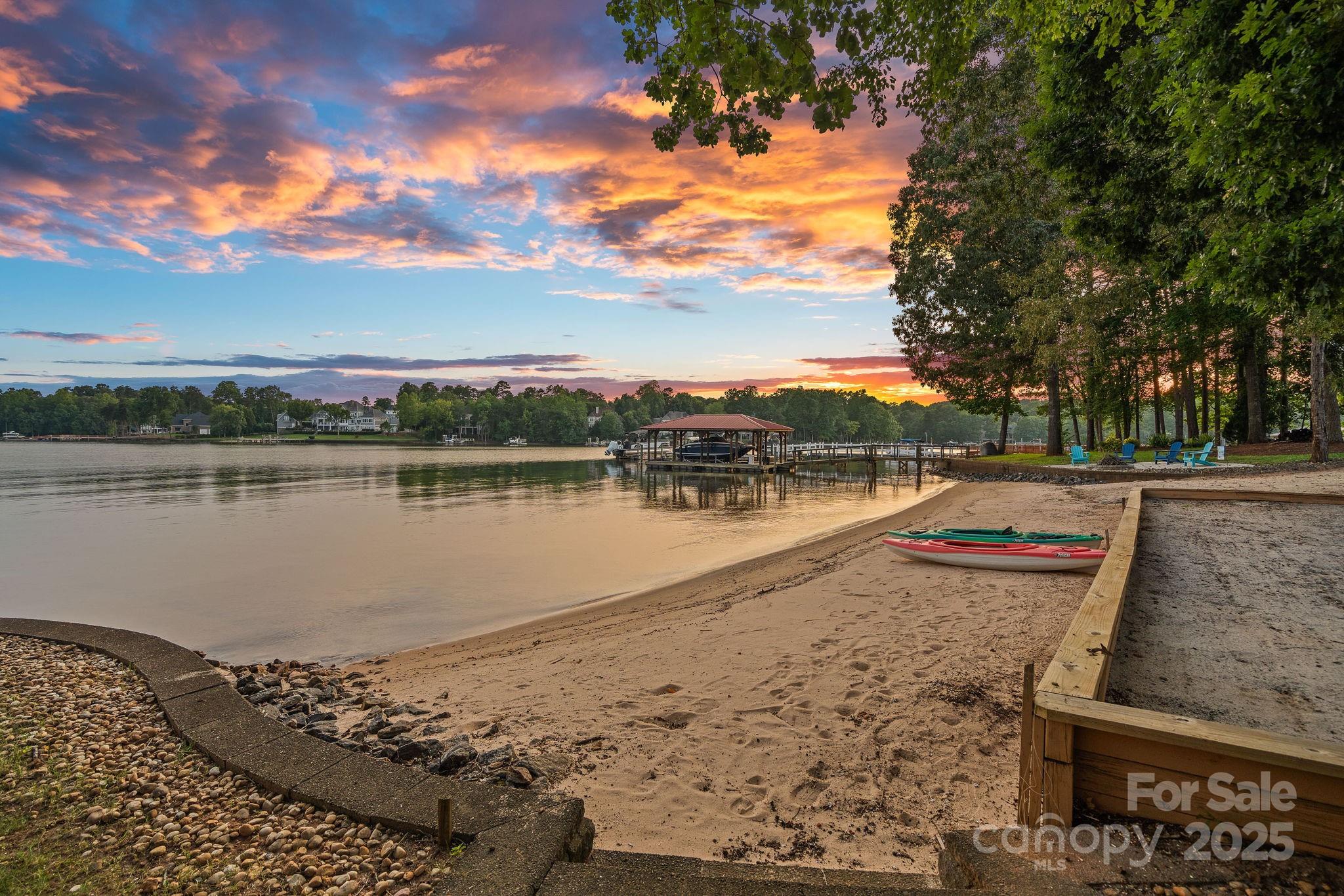 Pine Isle - Residential