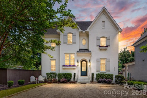 Photo of 748 Ellsworth Road, Charlotte, NC 28211 (MLS # 4391211)